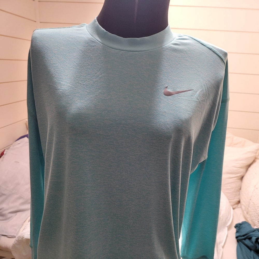 Nike mint green dri fit running crew neck